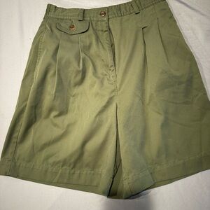 Karen Scott Olive Cargo Shorts for Women